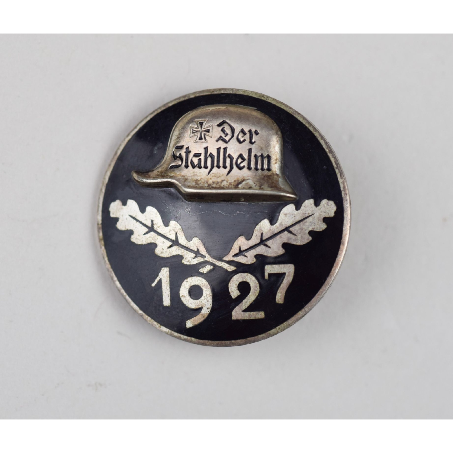 "Der Stahlhelm" Diensteintrittsabzeichen Stahlhelmbund 1927 mit Trägernummer