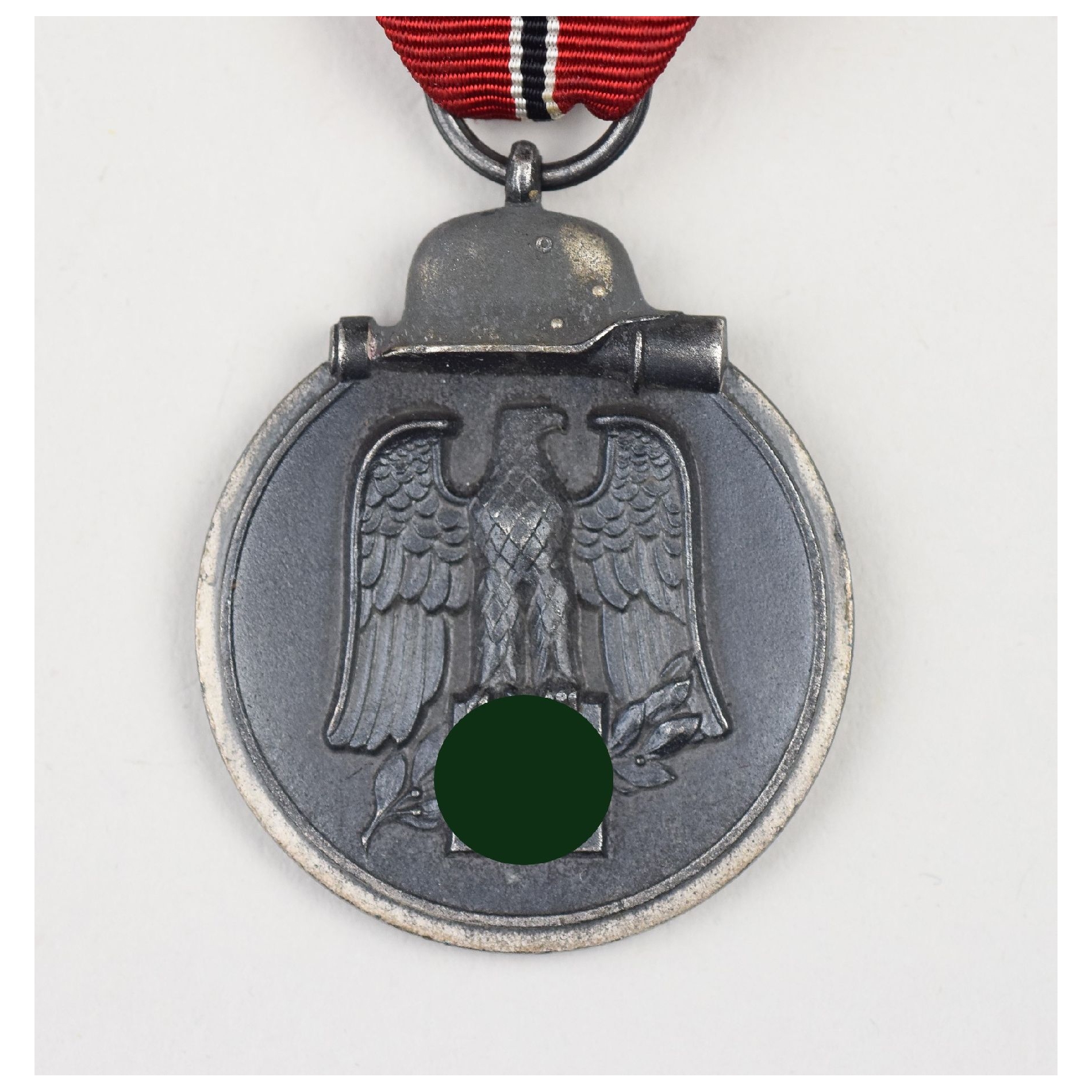 Ostmedaille Winterschlacht im Osten 1941/42 mit Herst. "4"