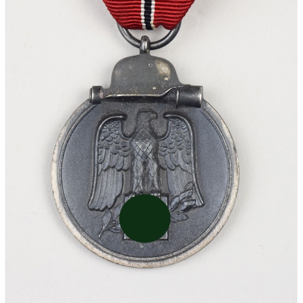 Ostmedaille Winterschlacht im Osten 1941/42 mit Herst. "4"