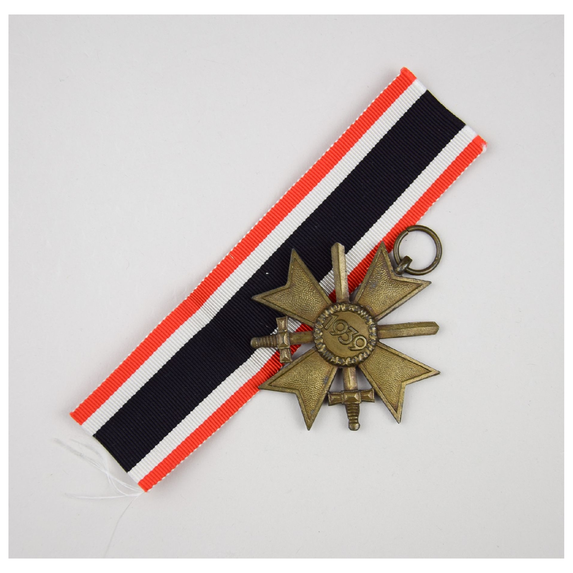 Kriegsverdienstkreuz 2.Klasse mit Schwertern mit Hersteller "7" Zustand 1