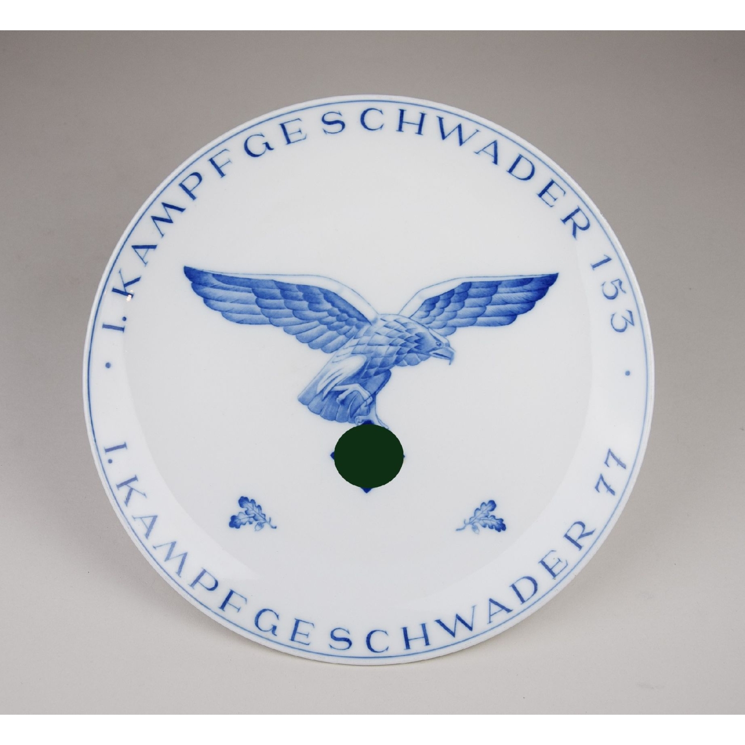 Meissen Portellanteller der Luftwaffe "Kampfgeschwader 153 I.Kampfgeschwader 77" selten!