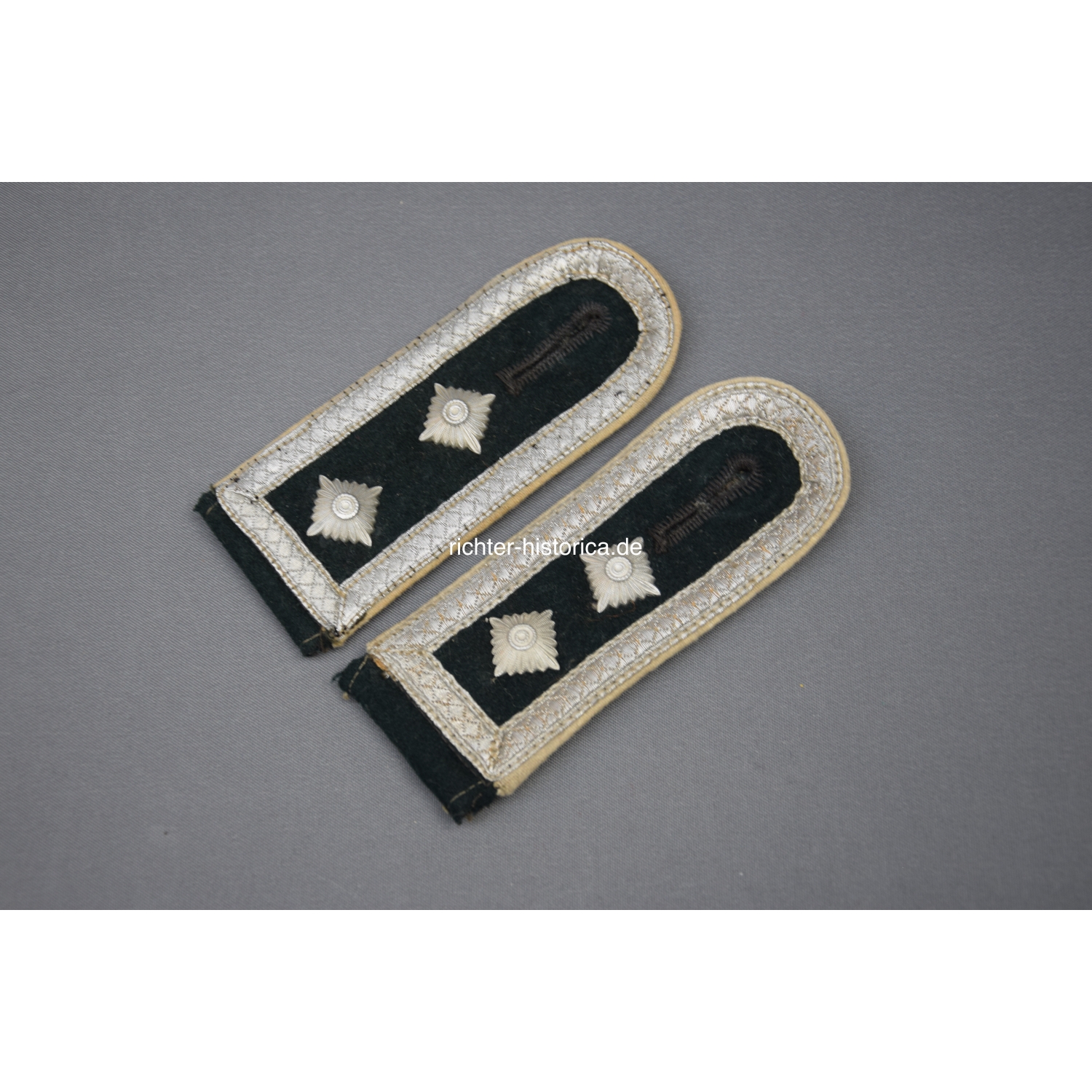 Paar Schulterstücke der Wehrmacht für einen Oberfeldwebel