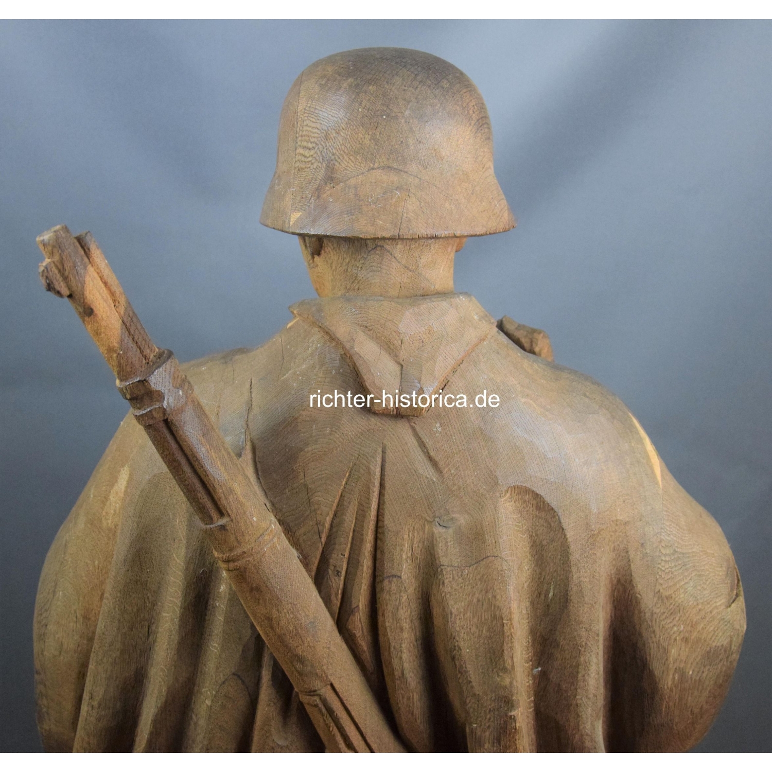 Eindrucksvolle Wehrmacht Skulptur Soldat mit Spaten, 138cm groß(!)