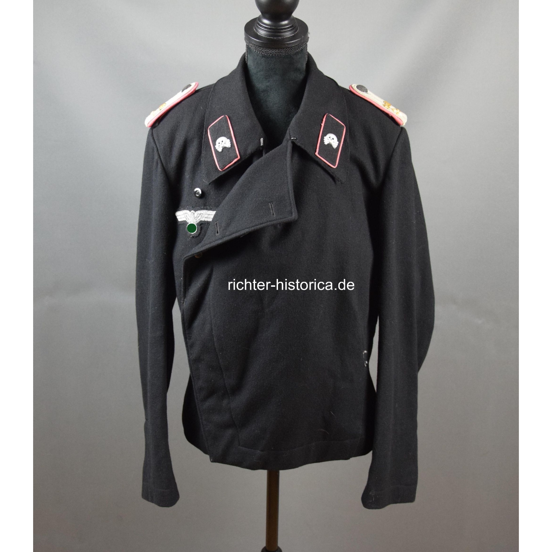 Frühe M1938 schwarze Panzerjacke für einen Offizier im Panzer Regiment Nr.11