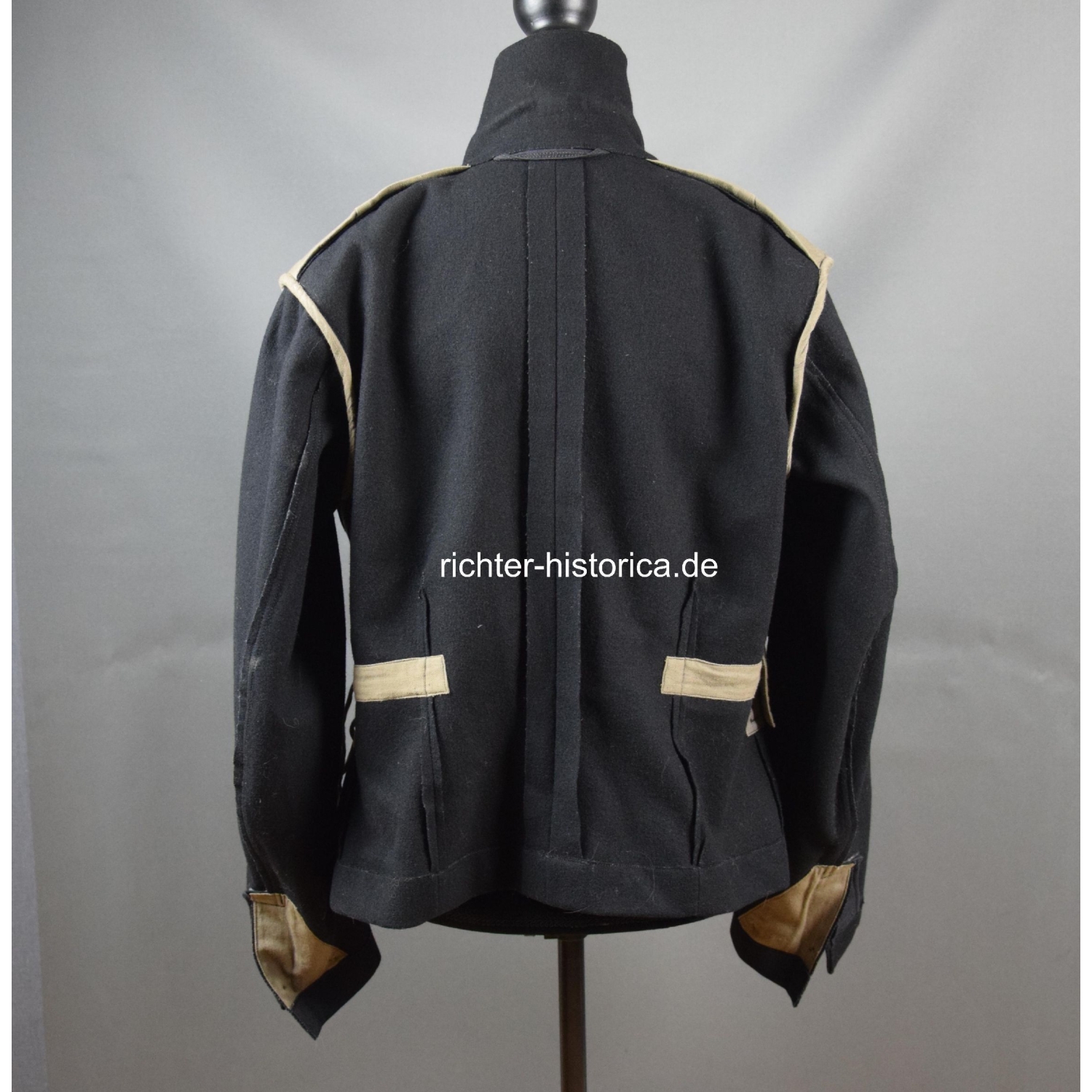 Frühe M1938 schwarze Panzerjacke für einen Offizier im Panzer Regiment Nr.11