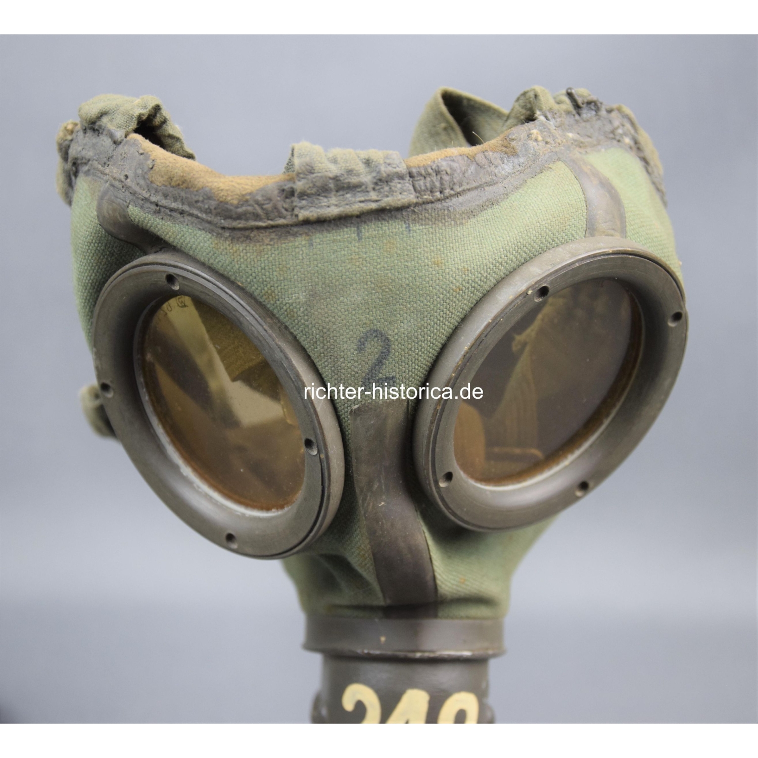 Wehrmacht Gasmaske GM30 mit FE 37 Filter