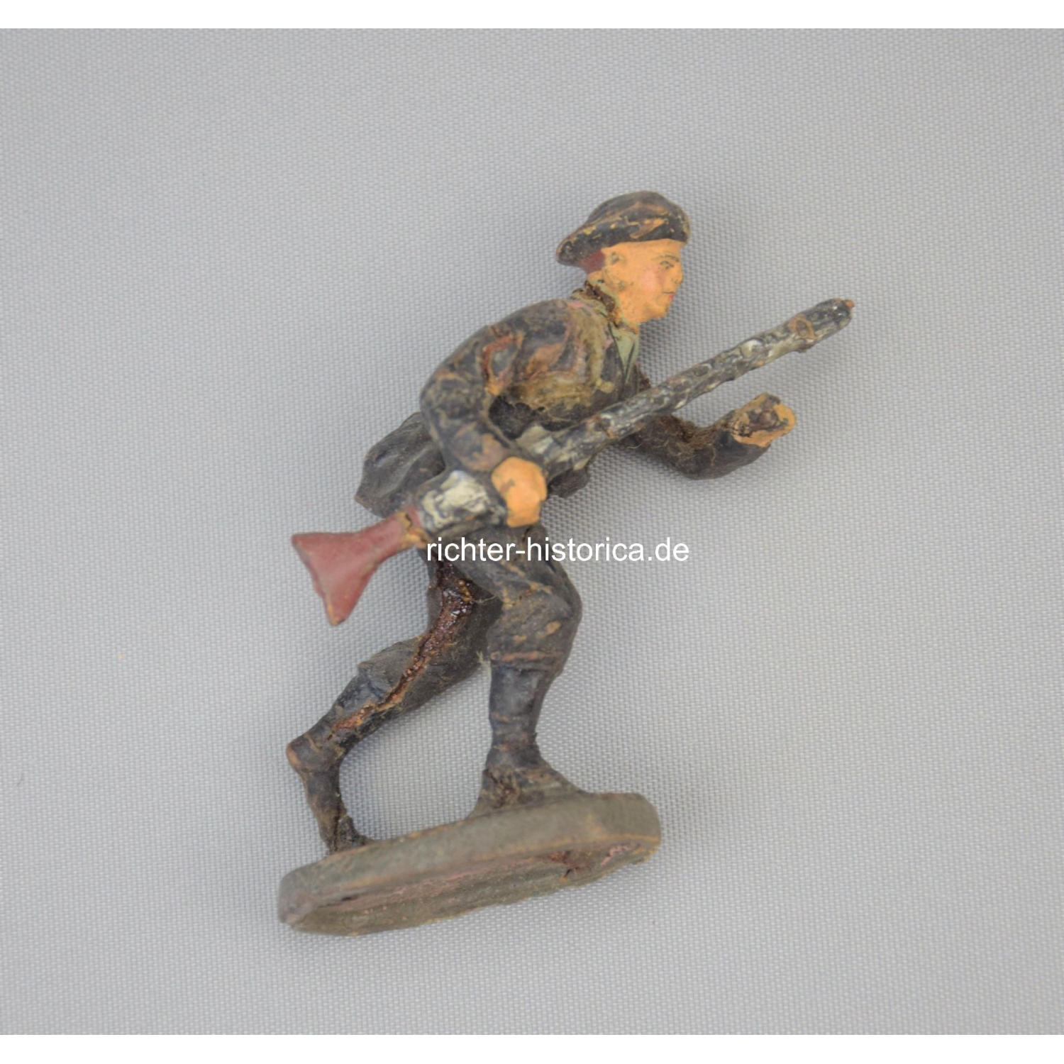 Elastolin Figur Panzer Soldat stürmend 