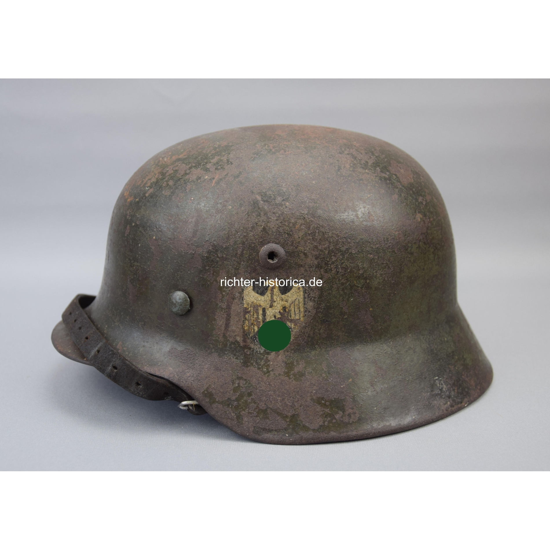 M35 Stahlhelm der Wehrmacht "ET64" mit 2 Emblemen