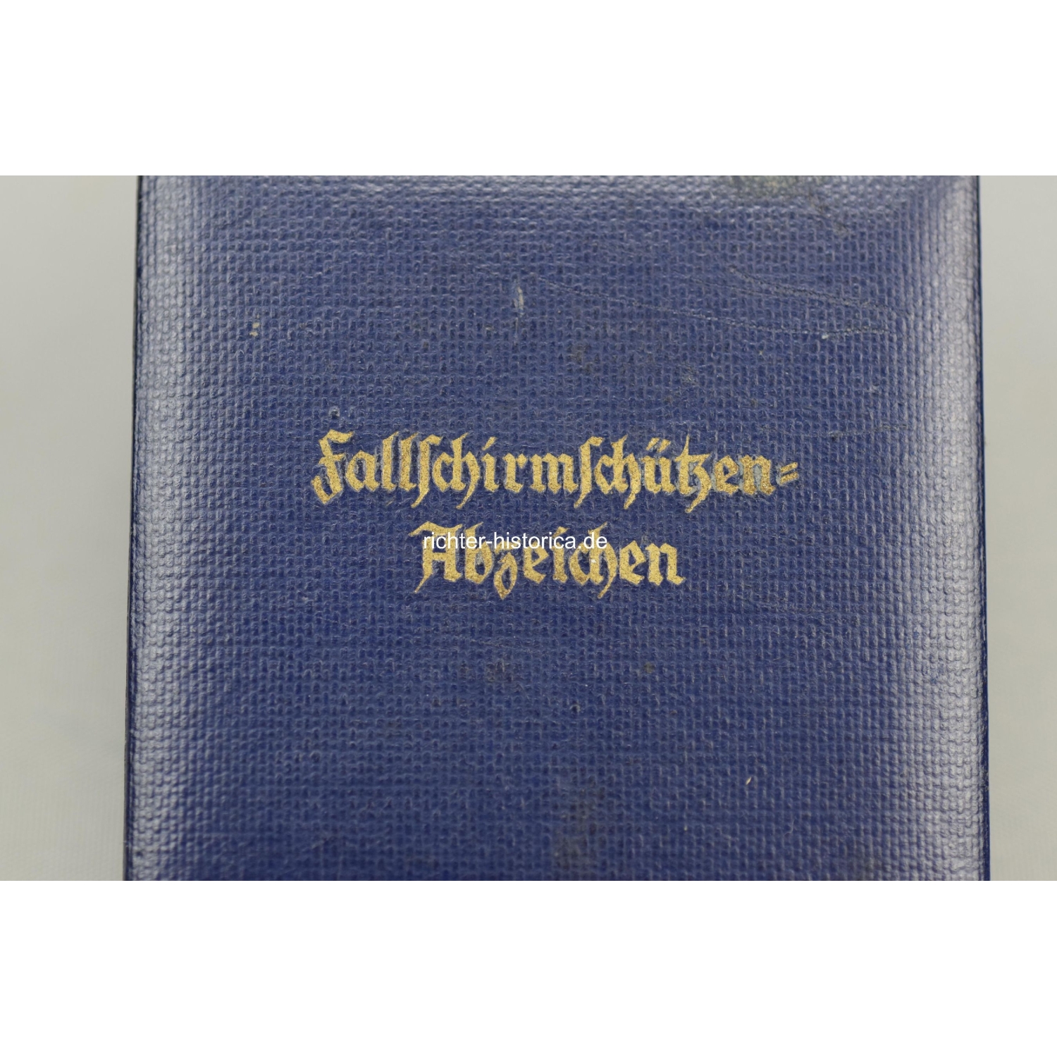 Etui für ein Fallschirmschützenabzeichen der Luftwaffe