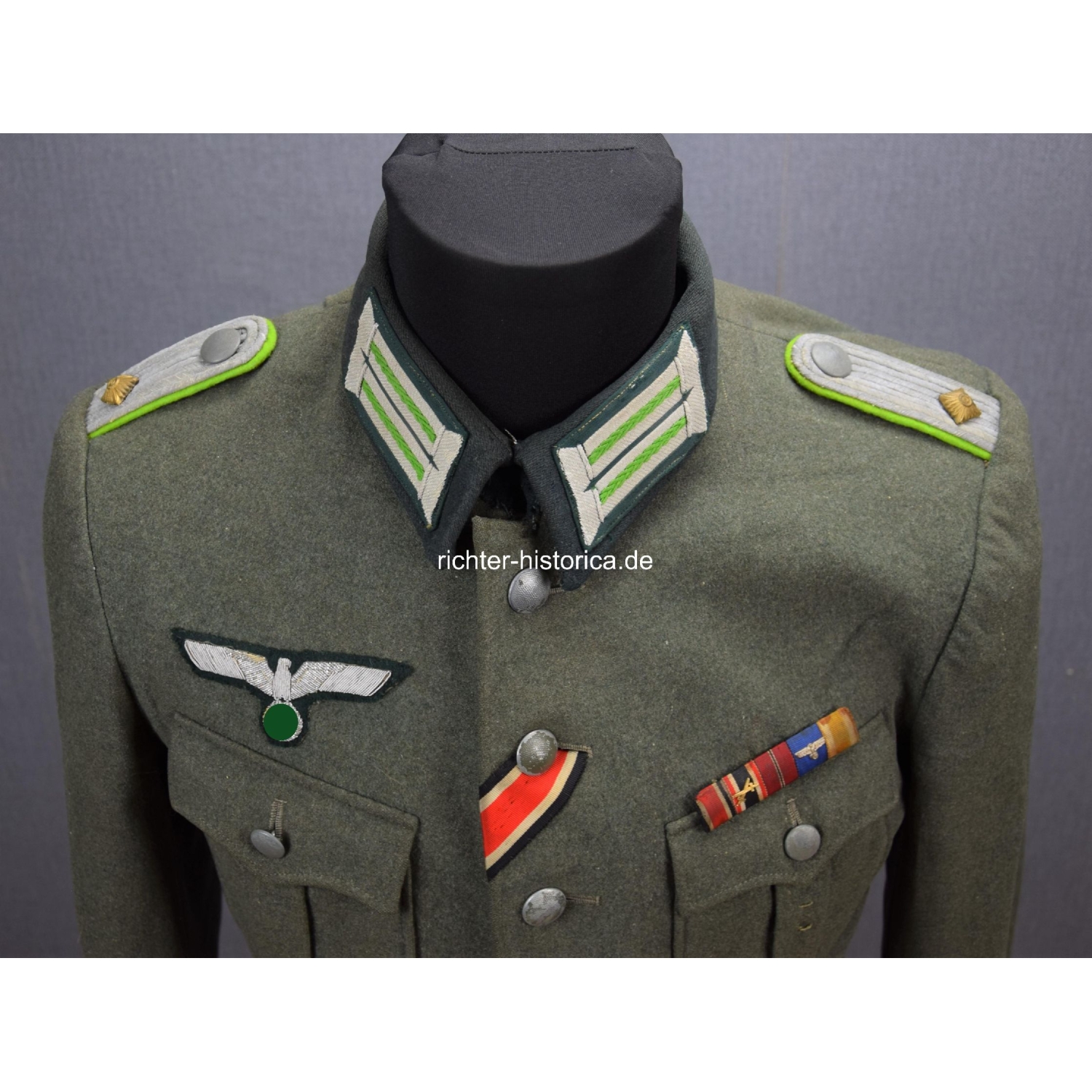 Wehrmacht Feldbluse für einen Oberleutnant im Panzer Grenadier Regiment