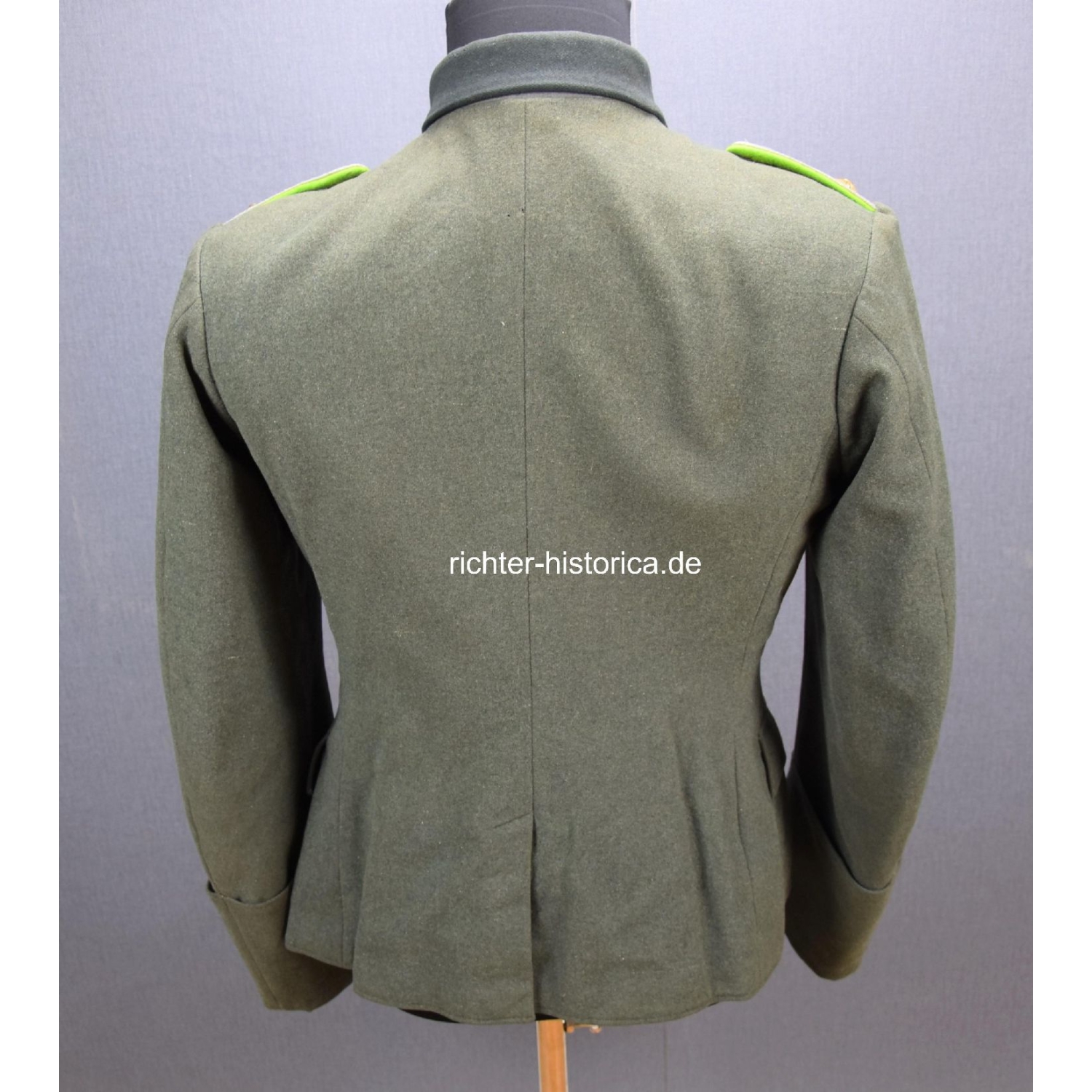 Wehrmacht Feldbluse für einen Oberleutnant im Panzer Grenadier Regiment