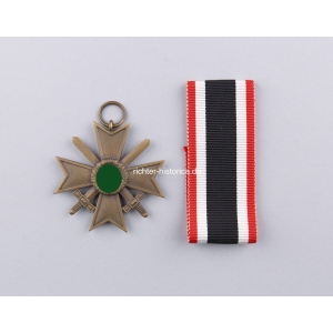 Kriegsverdienstkreuz 2.Klasse 1939 mit Schwertern Herst. "53"