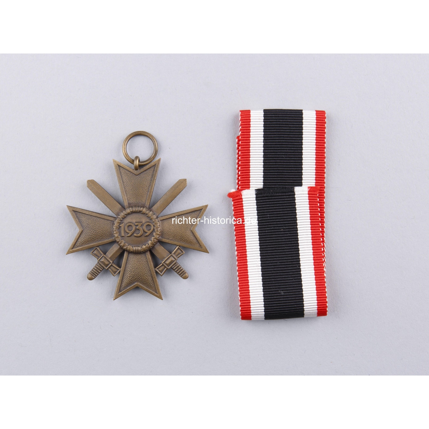 Kriegsverdienstkreuz 2.Klasse 1939 mit Schwertern Herst. "53"