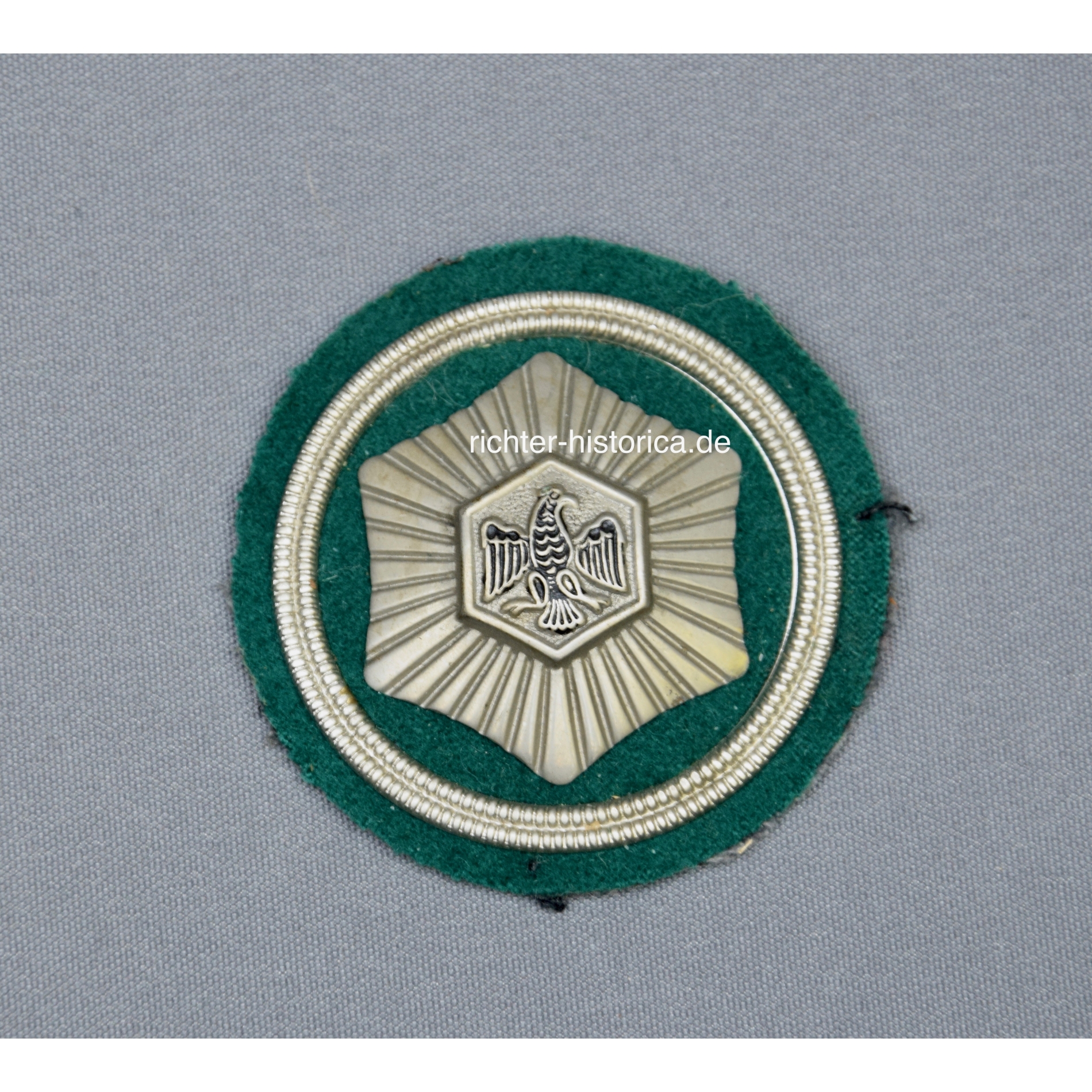 - Forstbeamten Steckabzeichen/Plakette für die Uniform um 1930