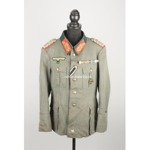 Wehrmacht Heer Feldbluse für einen General der Infanterie