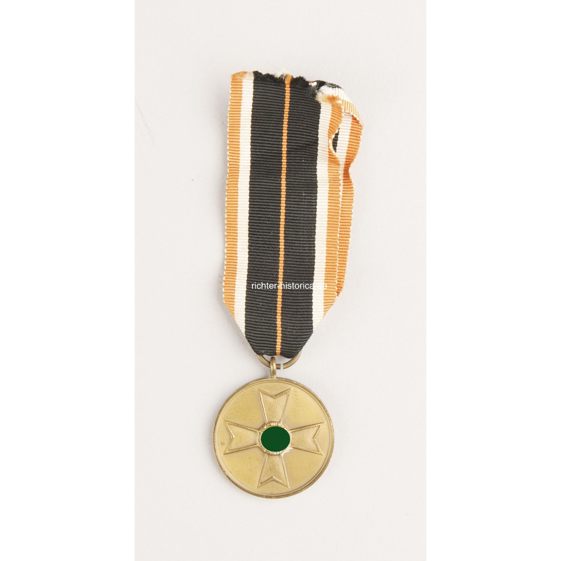 Kriegsverdienstmedaille 1939 am Band