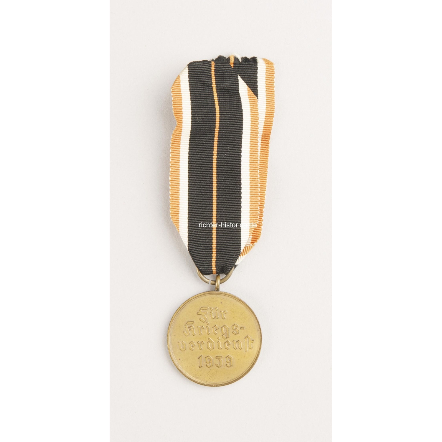 Kriegsverdienstmedaille 1939 am Band