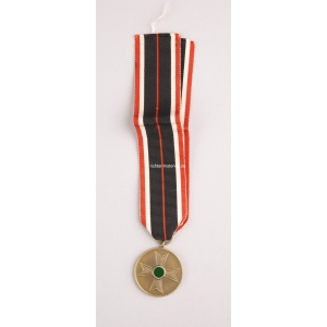 Kriegsverdienst-Medaille 1939 Am Band