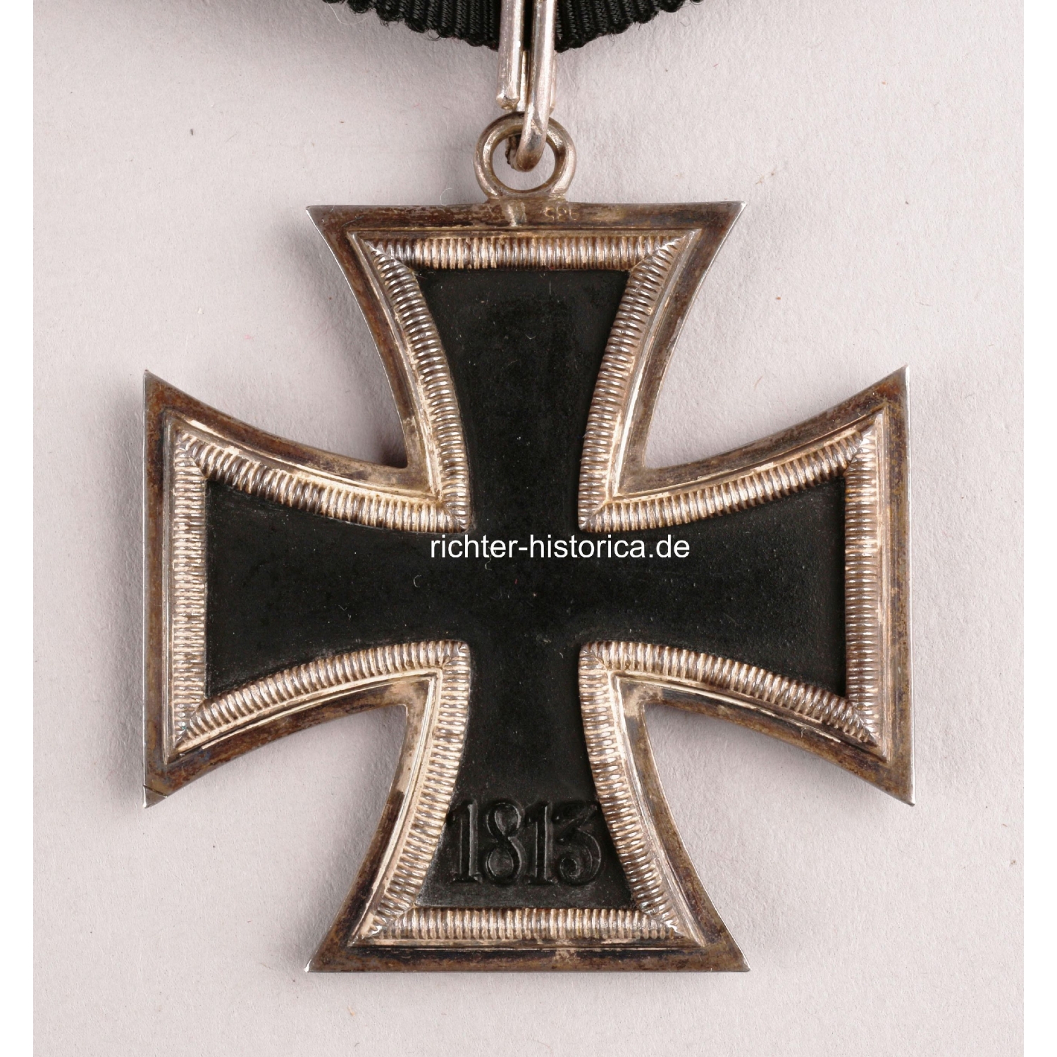 Ritterkreuz des Eisernen Kreuzes Herst "4" 935 am Trageband, selten!