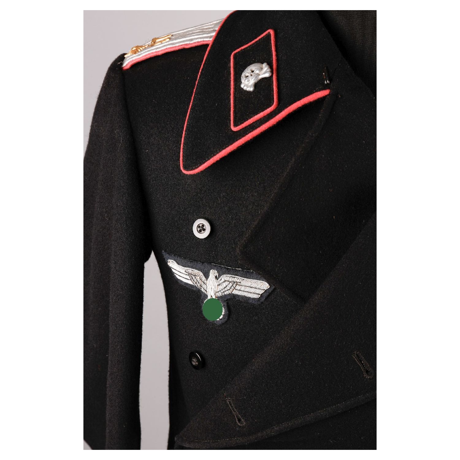 Wehrmacht Panzer Uniform von einem Oberleutnant im Panzer Regiment Nr.11 mit Trägernamen