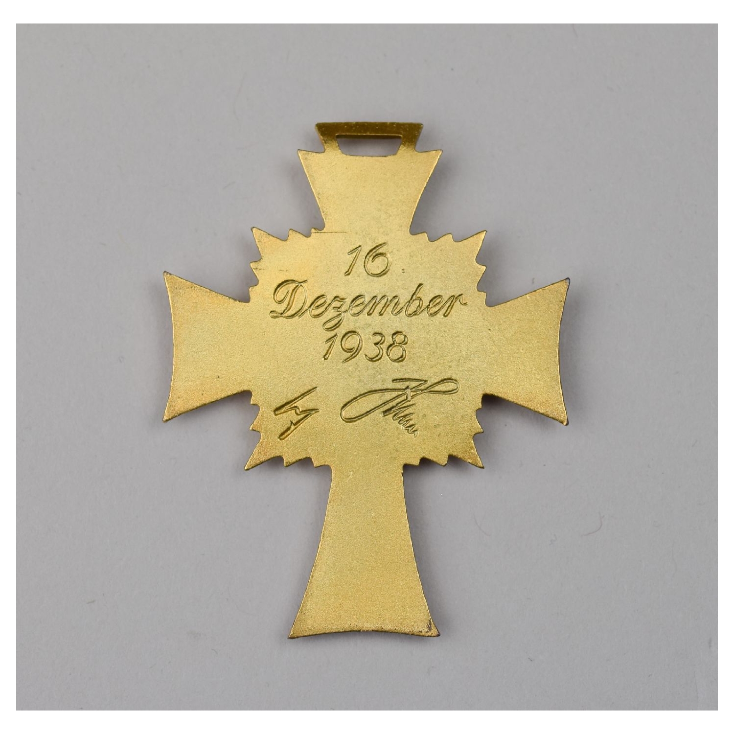 Ehrenkreuz der deutschen Mutter Mutterkreuz in Gold mit Etui Foerster & Graf, Schwäb Gmünd Mint