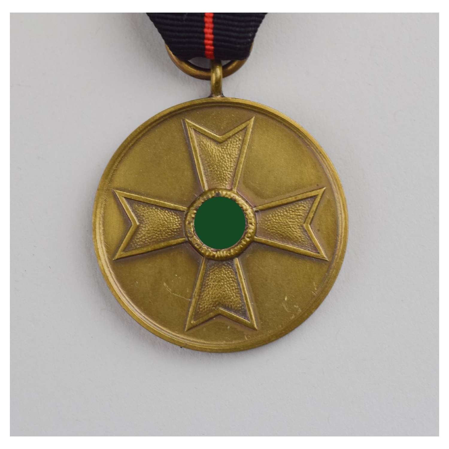 Kriegsverdienstmedaille 1939 Am Verleihungsband