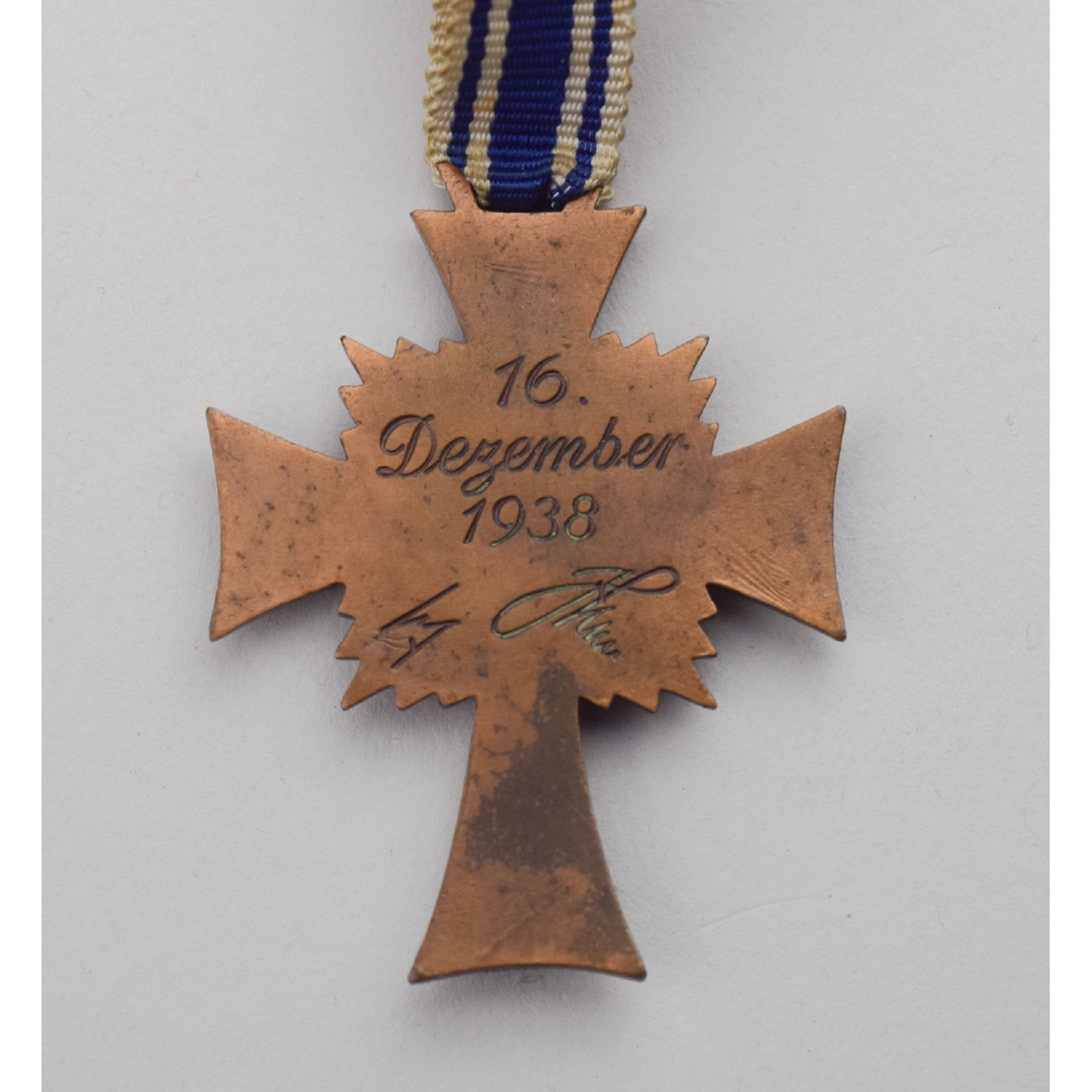 Mutterkreuz Ehrenkreuz der Deutschen Mutter in Bronze