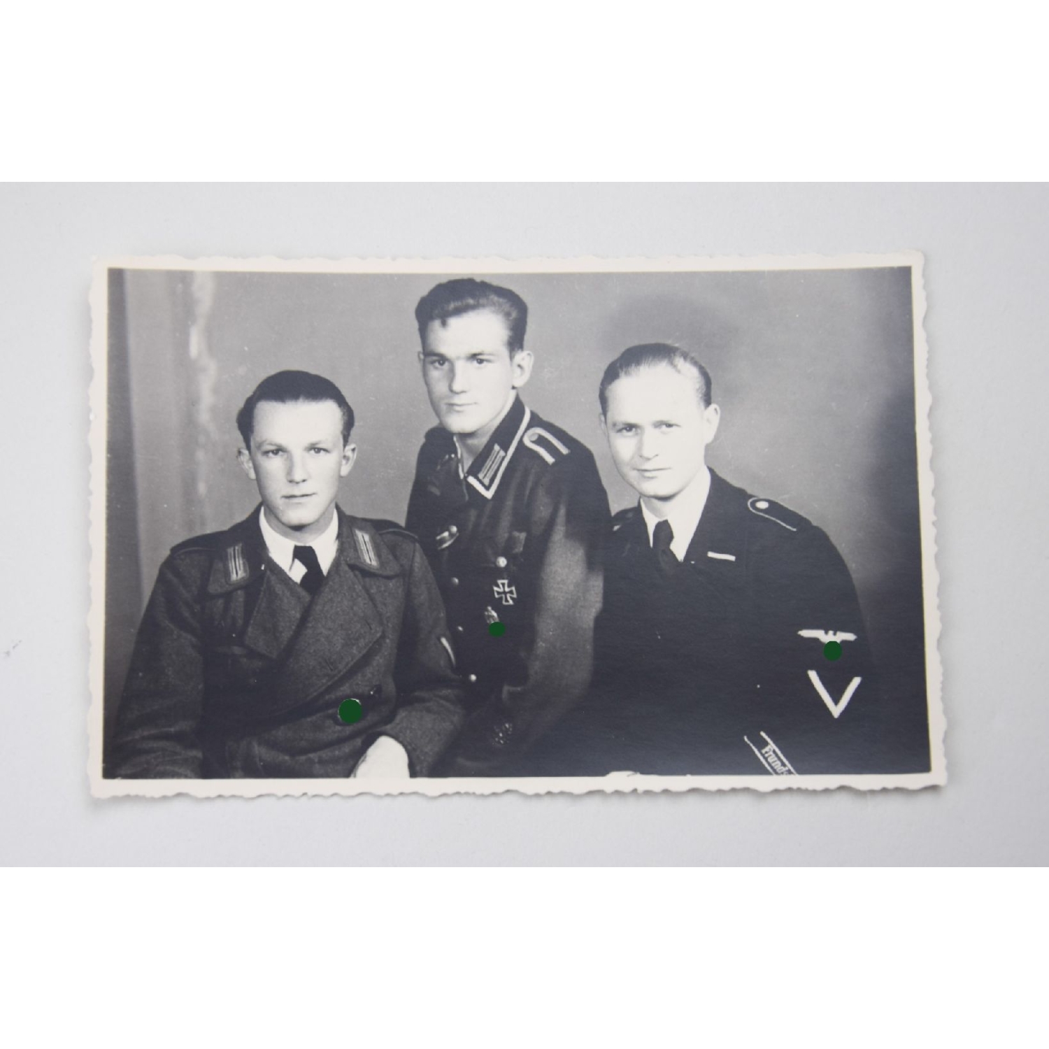 2.Weltkrieg Foto 3 Brüder SS-Ärmelband "Frundsberg"