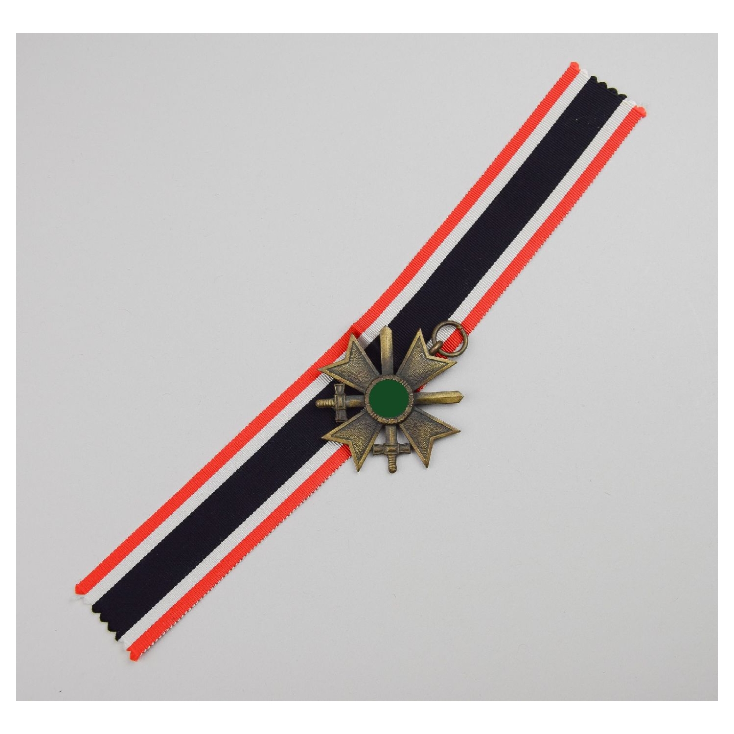 Kriegsverdienstkreuz 2.Klasse Mit Schwertern "Herst.65" Feinzink, Zustand 1