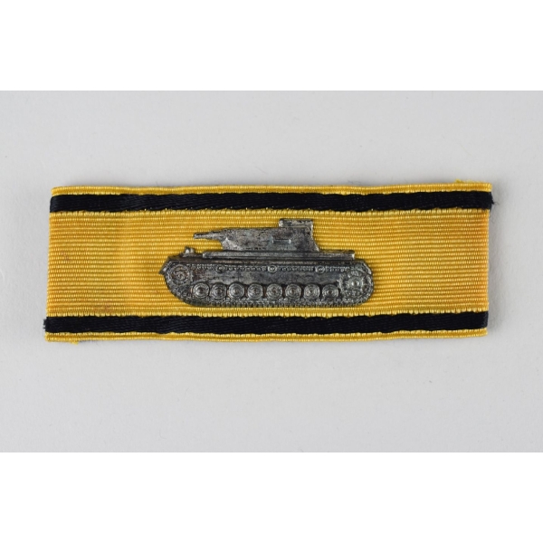 Goldenes Sonderabzeichen für das Niederkämpfen von Panzerkampfwagen