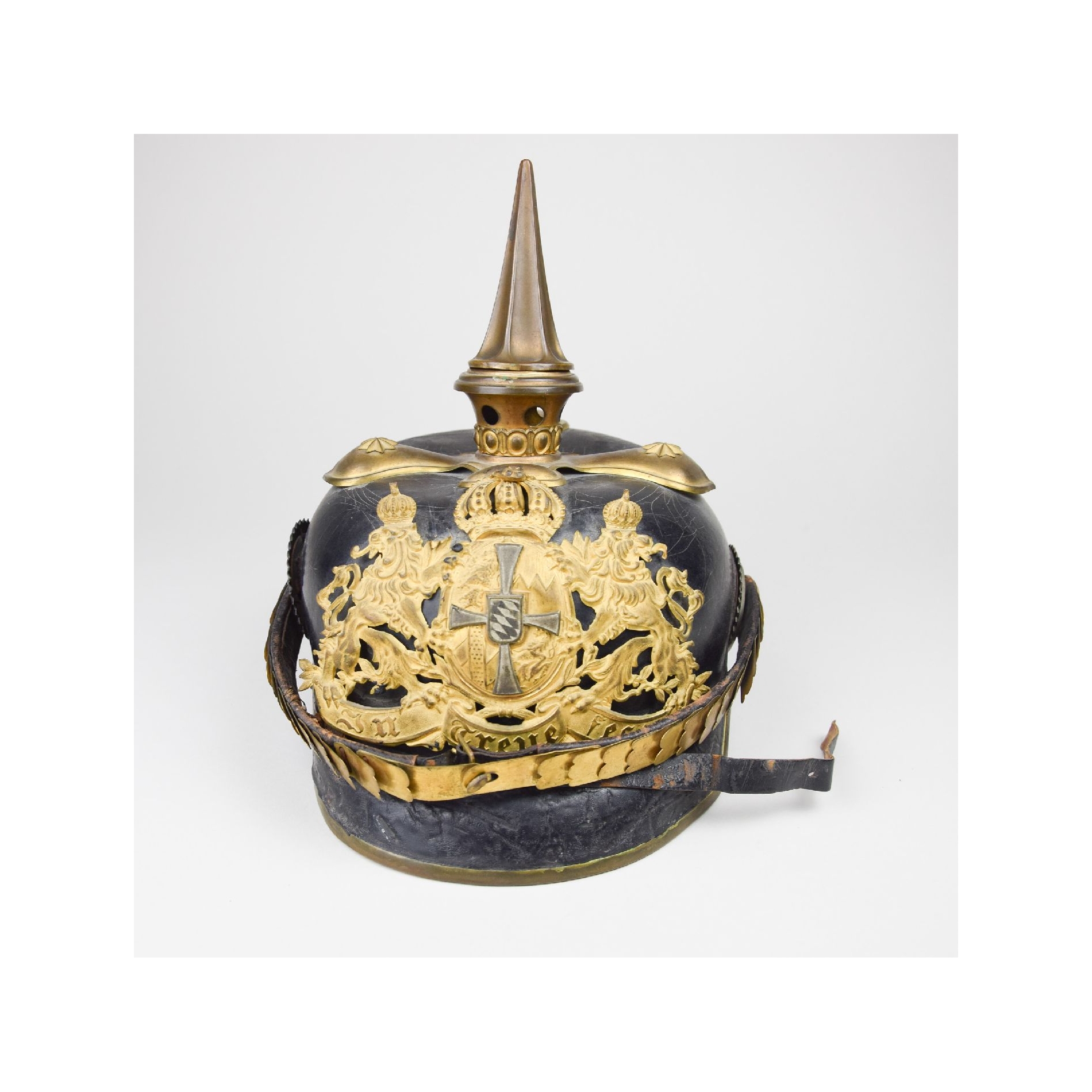 Pickelhaube für einen Reserve Offiziere der Bayerischen Infanterie