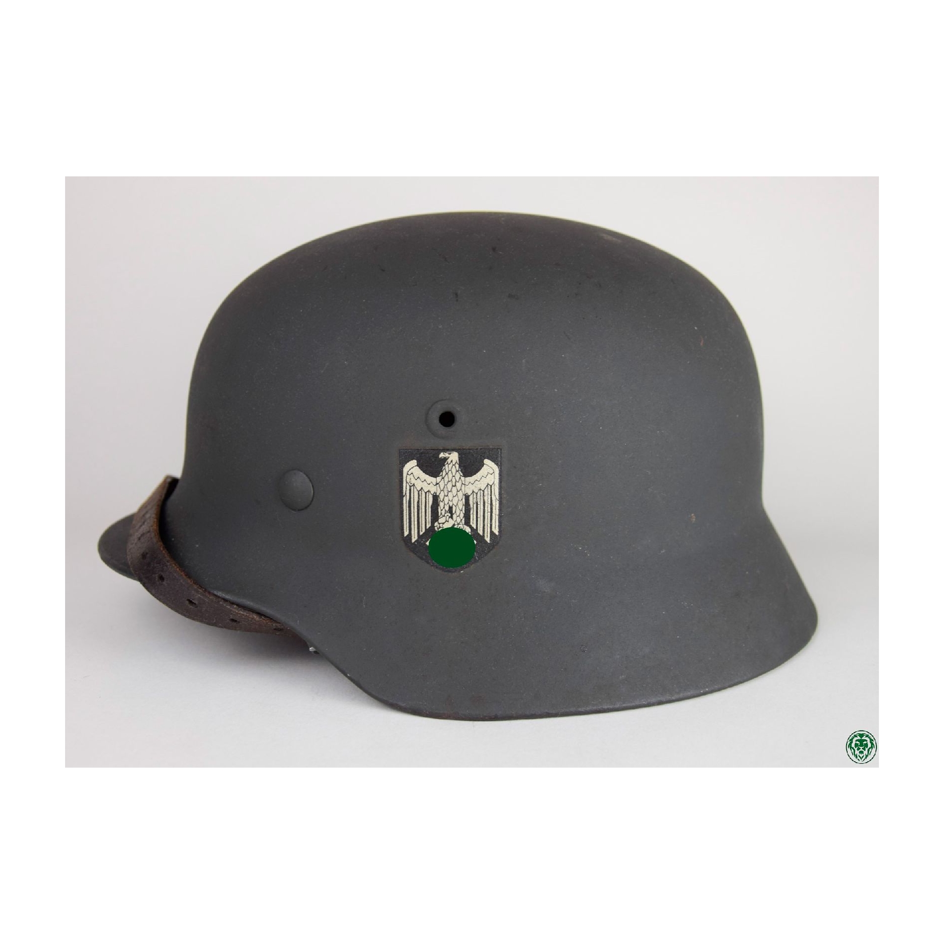 M40 Stahlhelm der Luftwaffe 1 Emblem in MINT Condition