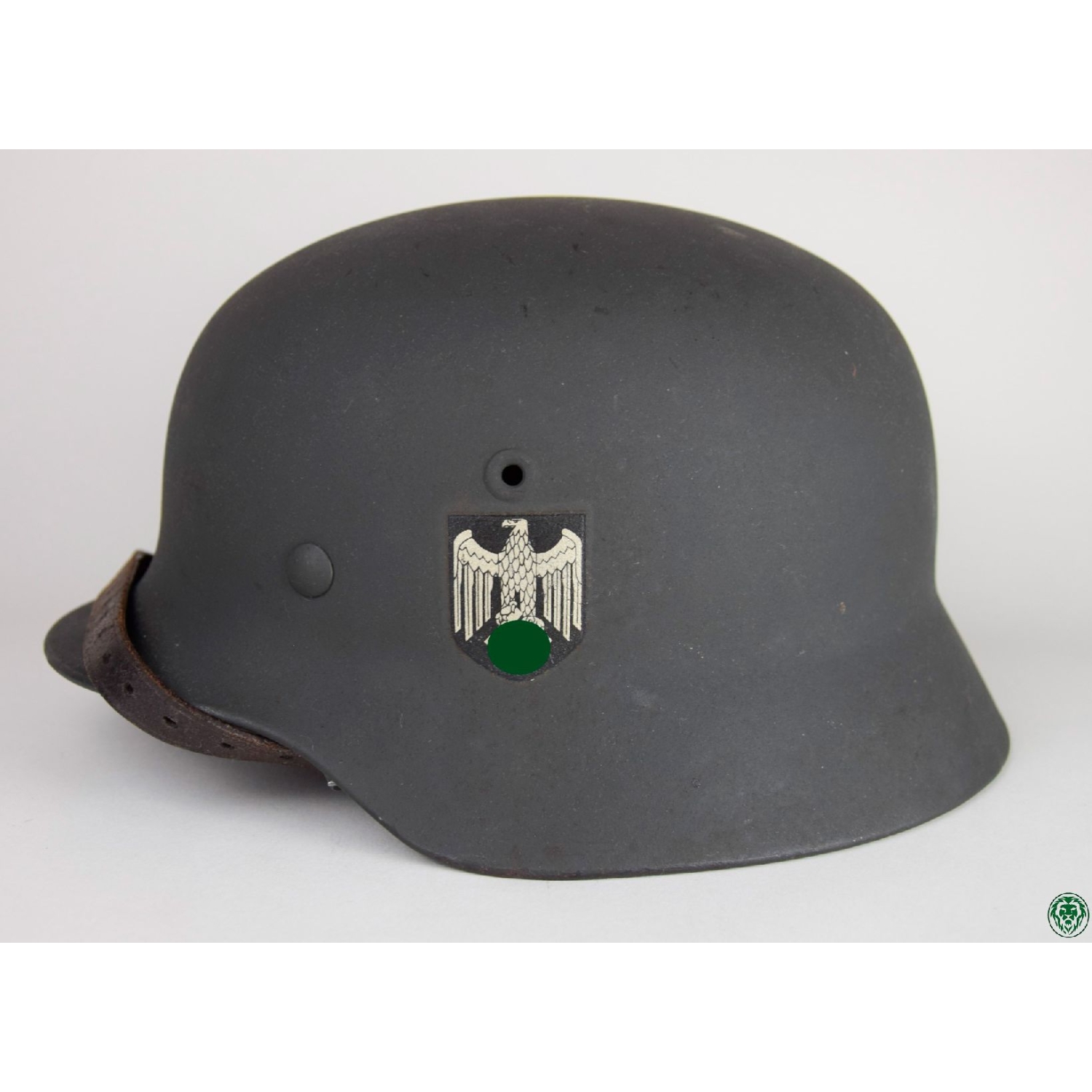 M40 Stahlhelm der Luftwaffe 1 Emblem Q66 in MINT Condition