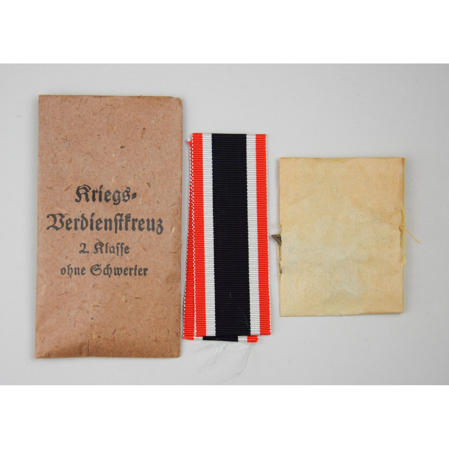 Kriegsverdienstkreuz 2.Klasse Ohne Schwerter Herst. Deschler In Tüte Mit Wickelpapier, Zustand 1