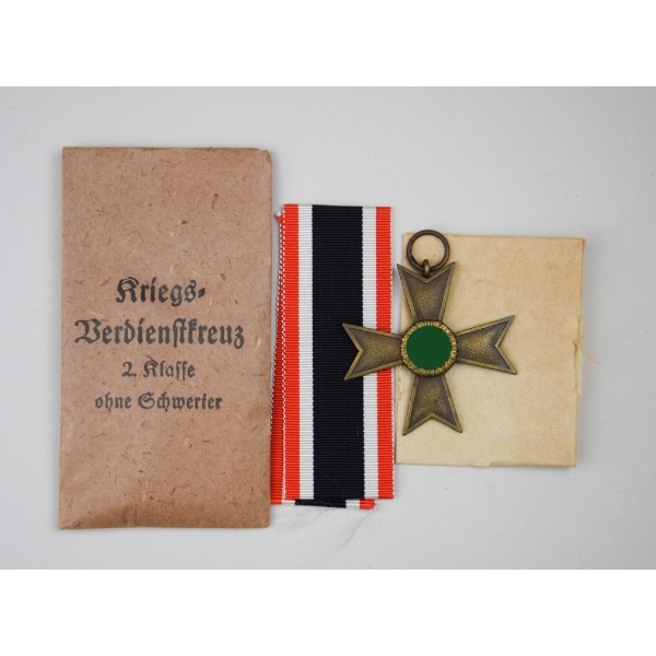 Kriegsverdienstkreuz 2.Klasse Ohne Schwerter Herst. Deschler In Tüte Mit Wickelpapier, Zustand 1